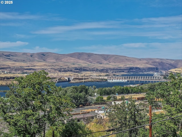 2205 E 9th St, The Dalles, OR 97058