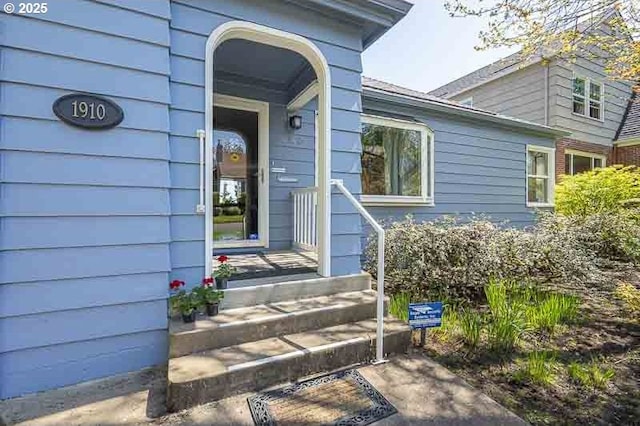 1910 Saginaw St S, Salem, OR 97302 - view of doorway to property