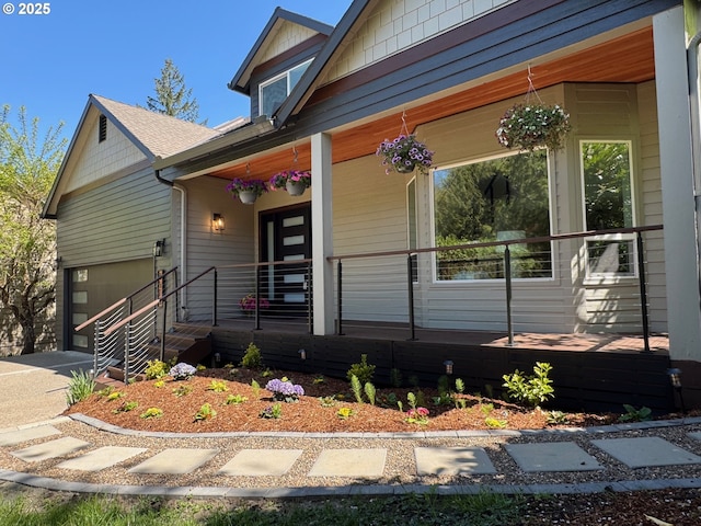 view of front of house featuring a porch and driveway