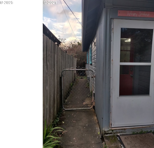 317 N Beacon St, Rockaway Beach, OR 97136 - view of property exterior