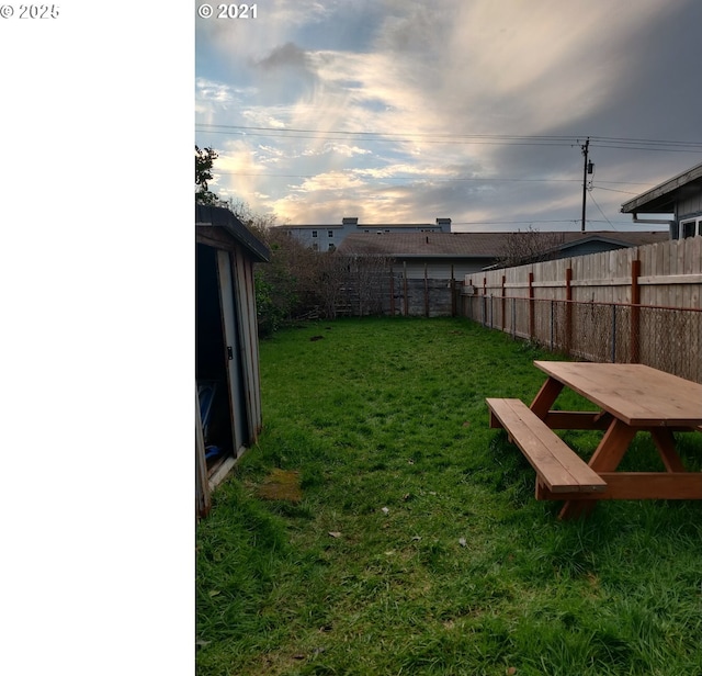 317 N Beacon St, Rockaway Beach, OR 97136 - view of yard