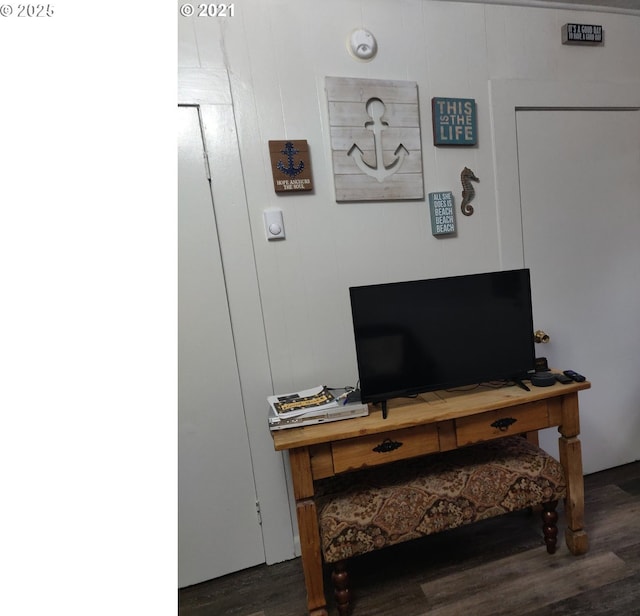 317 N Beacon St, Rockaway Beach, OR 97136 - details featuring hardwood / wood-style flooring