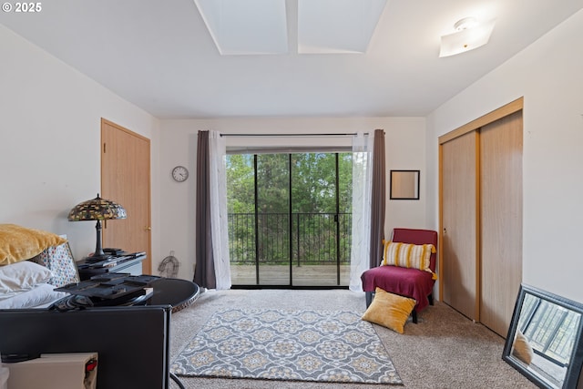 9 N 20th St, Hood River, OR 97031 - living area featuring carpet floors