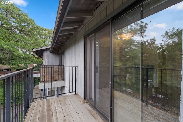 9 N 20th St, Hood River, OR 97031 - view of balcony
