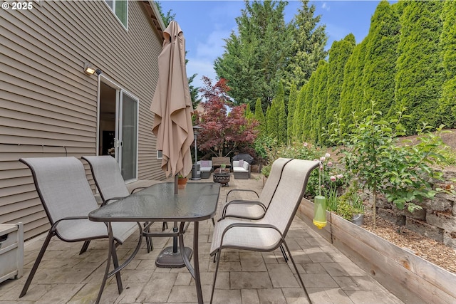 16085 SW Towhee Ln, Beaverton, OR 97007 - view of patio with outdoor dining space