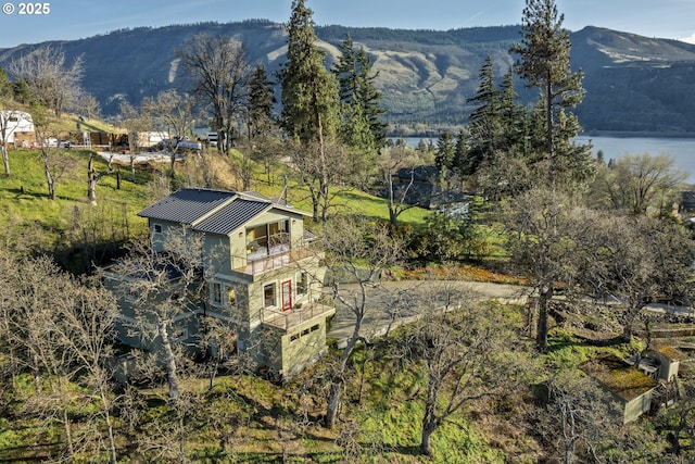625 Columbia Ave, Lyle, WA 98635 - mountain view with a nearby body of water