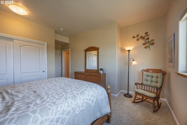 1587 NW 39th St, Lincoln City, OR 97367 - carpeted bedroom featuring baseboards and a closet