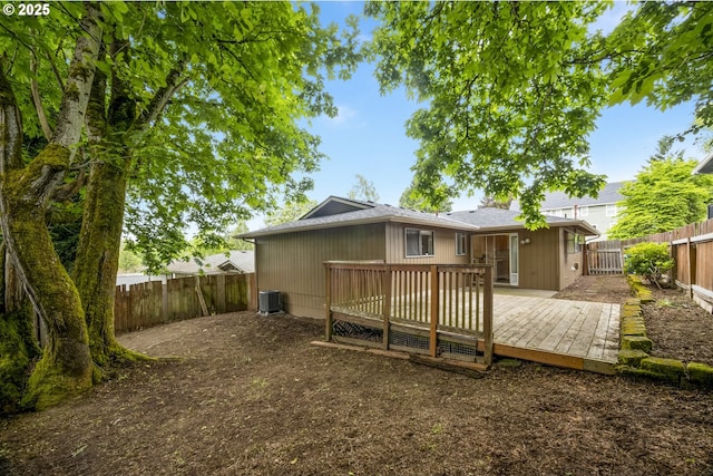 730 SW Dolph St, Portland, OR 97219 - back of property with a fenced backyard and a deck