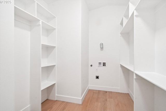 17253 SW Rivendell Dr, Portland, OR 97224 - spacious closet with wood finished floors