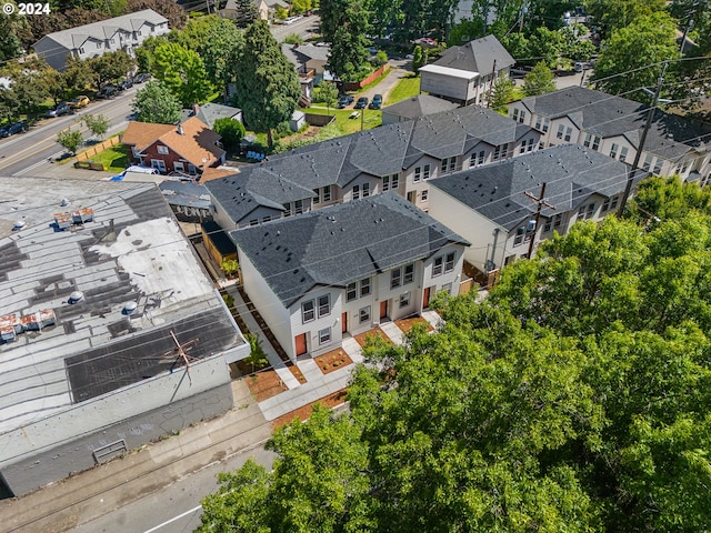 6611 N Fessenden St, Portland, OR 97203 - aerial perspective of suburban area