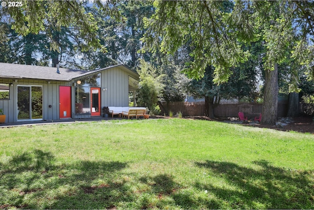 311 NE 130th Pl, Portland, OR 97230 - view of yard featuring an outdoor hangout area