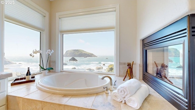 96424 Shorewood Ter, Brookings, OR 97415 - bathroom with a bath and a water view
