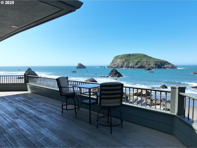 96424 Shorewood Ter, Brookings, OR 97415 - deck featuring a water view