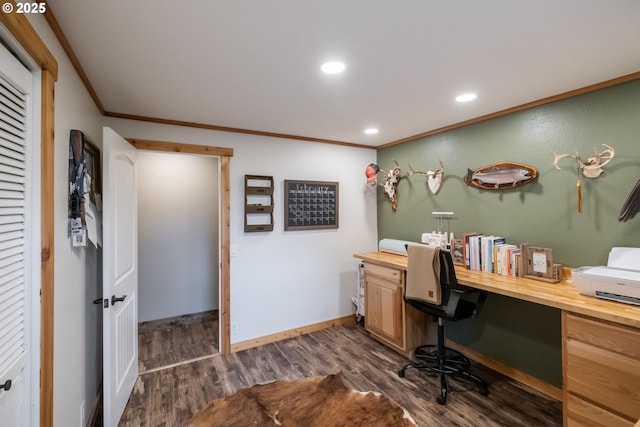 office with dark wood-type flooring and crown molding