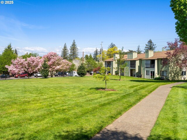 3329 NE 162nd Ave, Portland, OR 97230 - view of property's community featuring a lawn