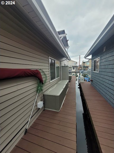 18699 NE Marine Dr Unit C-7, Gresham, OR 97230 - view of deck
