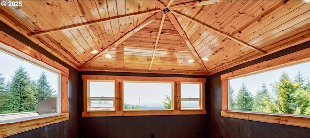 156 Peppermill Rd, Kelso, WA 98626 - unfurnished sunroom with lofted ceiling