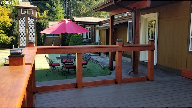 156 Peppermill Rd, Kelso, WA 98626 - deck featuring outdoor dining area