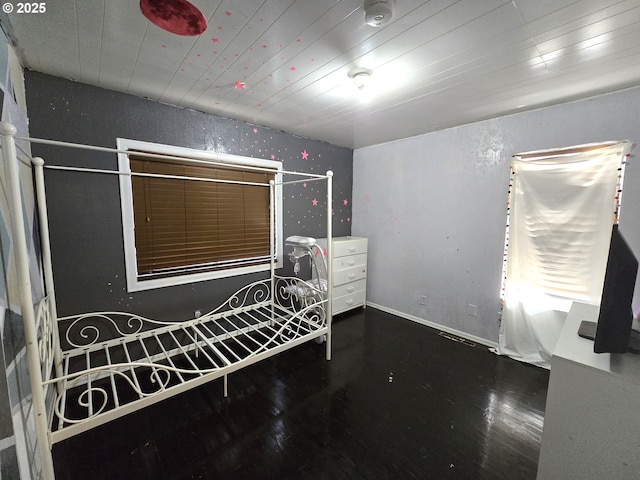 1055 W Madrona Ave, Hermiston, OR 97838 - bedroom with wood finished floors and wooden ceiling