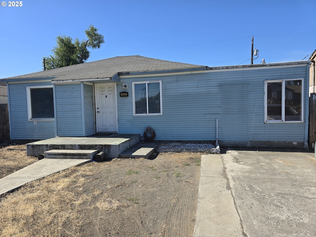 1055 W Madrona Ave, Hermiston, OR 97838 - view of front of property