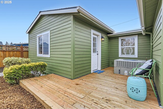 3154 NE 80th Ave, Portland, OR 97213 - view of deck