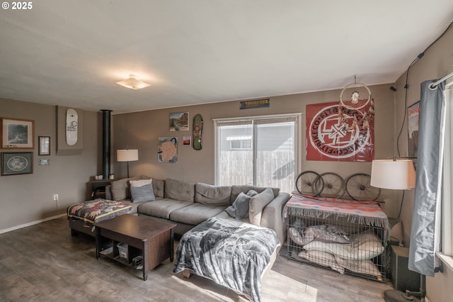 2440 Porter St, Lebanon, OR 97355 - living room featuring wood finished floors and baseboards