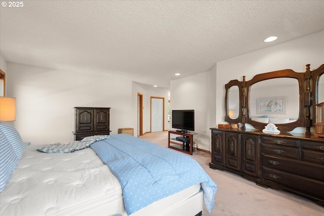 601 NW 110th Way, Vancouver, WA 98685 - bedroom featuring light colored carpet, a textured ceiling, and recessed lighting