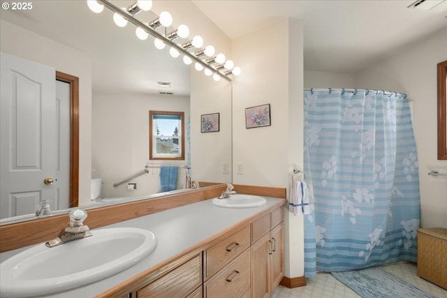 601 NW 110th Way, Vancouver, WA 98685 - full bath with double vanity and curtained shower