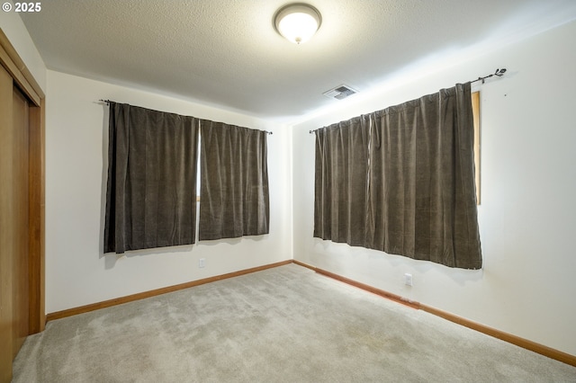 1736 NE Hembree St, Mcminnville, OR 97128 - unfurnished room with carpet flooring, baseboards, and a textured ceiling