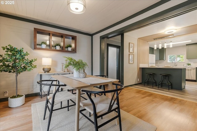 2251 SE 139th Ave, Portland, OR 97233 - dining room with light wood-type flooring