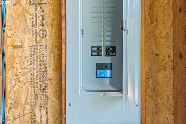 990 Forest Heights St, Sutherlin, OR 97479 - detailed view of electric panel