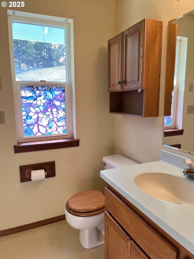 4040 Munsel Creek Dr, Florence, OR 97439 - bedroom featuring a closet, carpet flooring, and baseboards