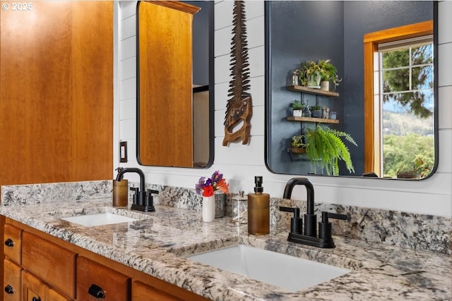 106 Green Valley Rd, Oakland, OR 97462 - full bathroom with double vanity