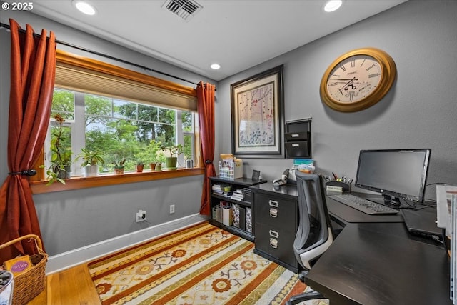 106 Green Valley Rd, Oakland, OR 97462 - home office with wood finished floors and recessed lighting