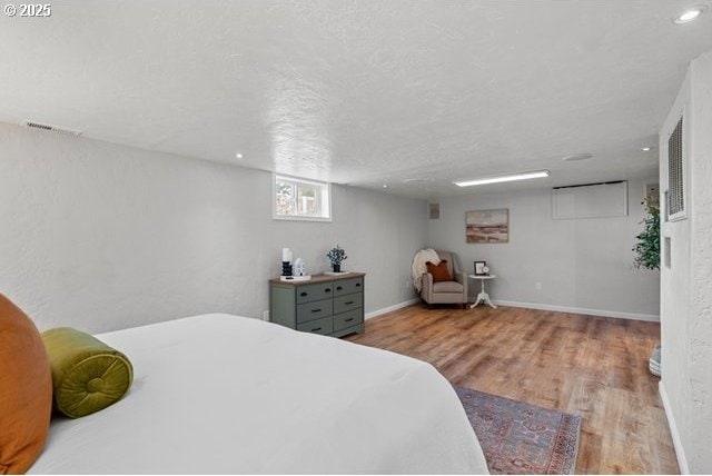 561 E Ridgeway Ave, Hermiston, OR 97838 - bedroom featuring wood finished floors and recessed lighting
