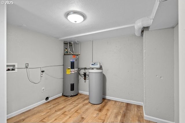 561 E Ridgeway Ave, Hermiston, OR 97838 - utilities featuring water heater
