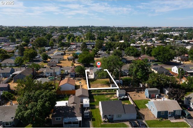 561 E Ridgeway Ave, Hermiston, OR 97838 - view of property location with nearby suburban area
