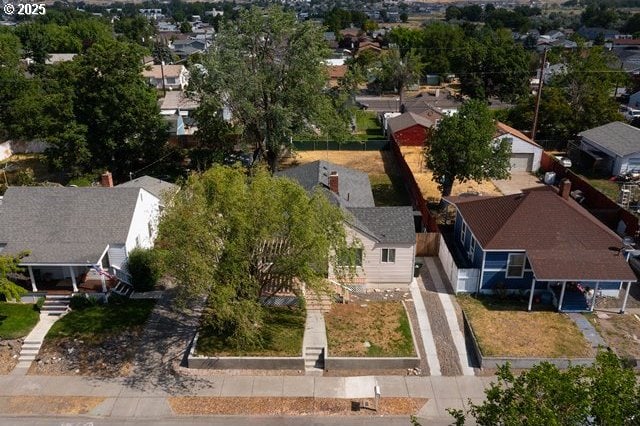 561 E Ridgeway Ave, Hermiston, OR 97838 - aerial view of residential area