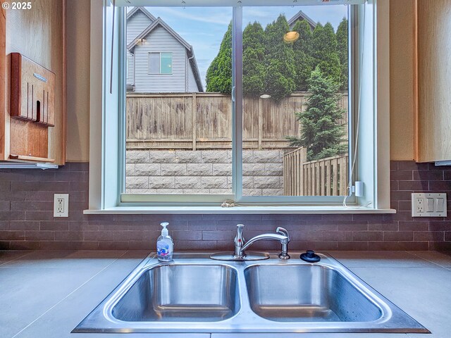 15621 SE Eckert Ln, Damascus, OR 97089 - kitchen with stainless steel appliances, light brown cabinets, wood finished floors, dark countertops, and recessed lighting