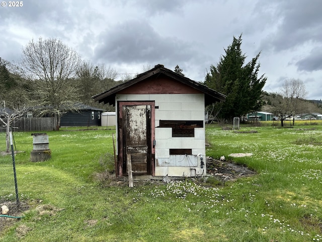 524 Buckhorn Rd, Roseburg, OR 97470 - view of shed featuring fence