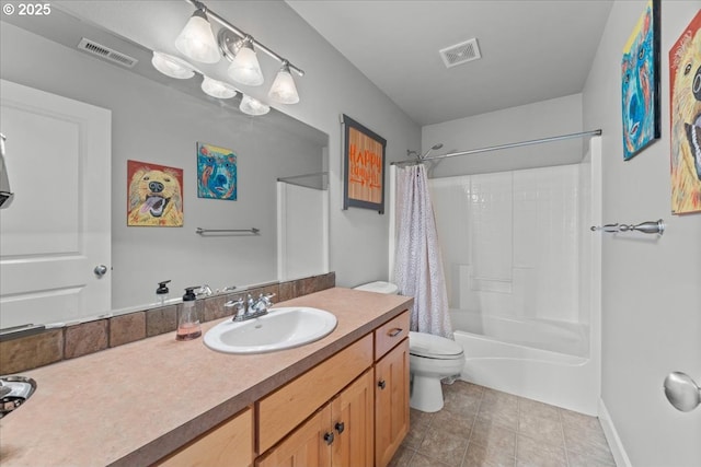 1609 Wood Duck St, Silverton, OR 97381 - bathroom featuring vanity, shower / tub combo with curtain, and tile patterned floors