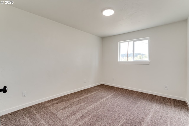 85160 Larson Rd, Eugene, OR 97405 - empty room featuring dark carpet and baseboards