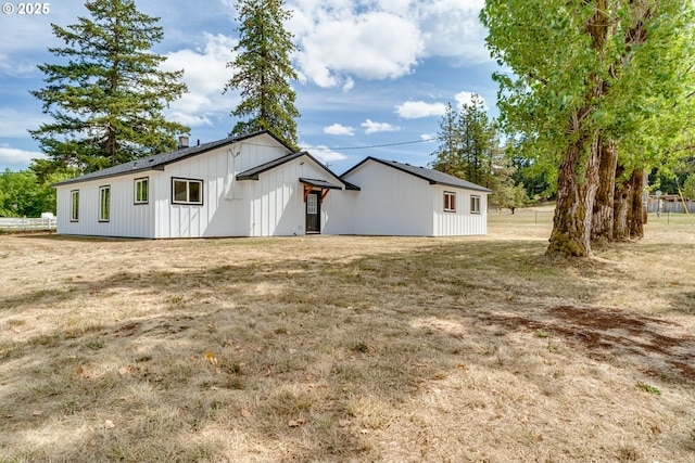 85160 Larson Rd, Eugene, OR 97405 - rear view of house featuring board and batten siding