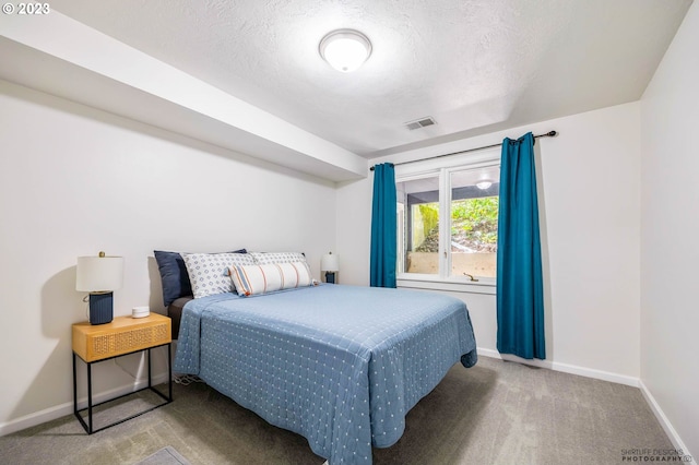 2022 Floral Hill Dr, Eugene, OR 97403 - full bath with toilet, a tub, and vanity