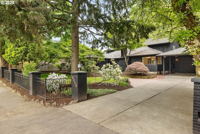 1940 SW 71st Ave, Portland, OR 97225 - view of front of home featuring driveway