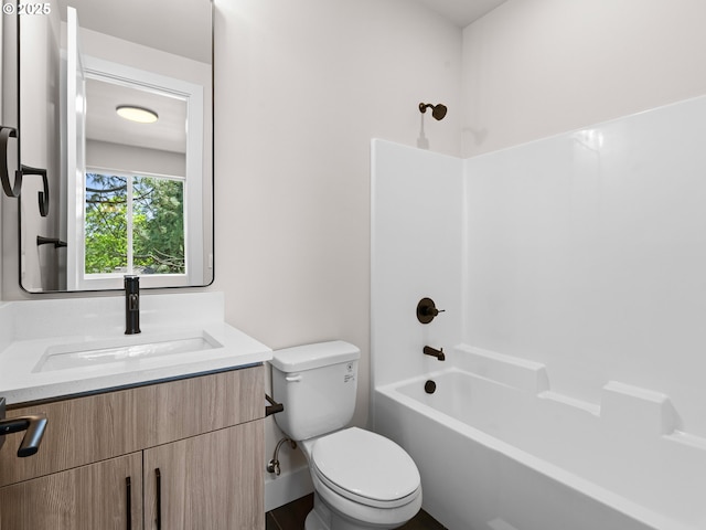 1580 NE 52nd Ave Unit 4, Portland, OR 97213 - full bath with toilet, vanity, and shower / washtub combination