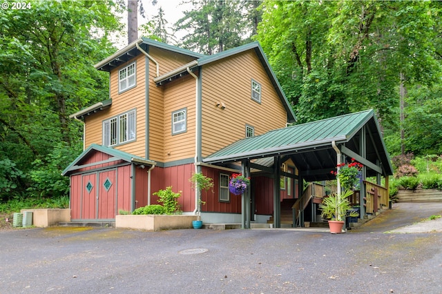 1650 Leatherwood Dr, Eugene, OR 97405 - view of front of property featuring board and batten siding
