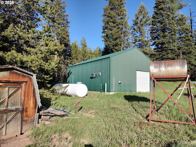 60327 Lower Divide Rd, Joseph, OR 97846 - view of pole building featuring a yard