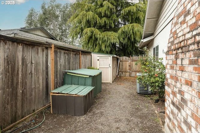 2040 Spruce Ave, Woodland, WA 98674 - view of fenced backyard