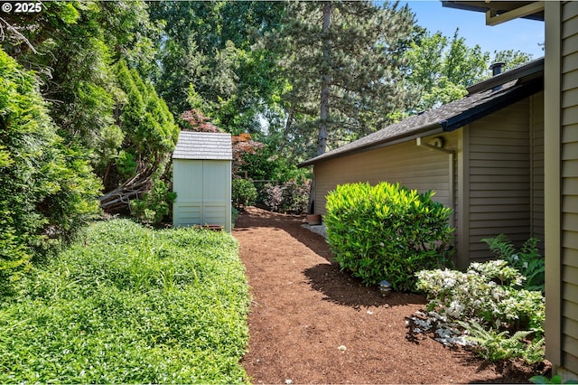 11315 NW Reeves St, Portland, OR 97229 - view of yard